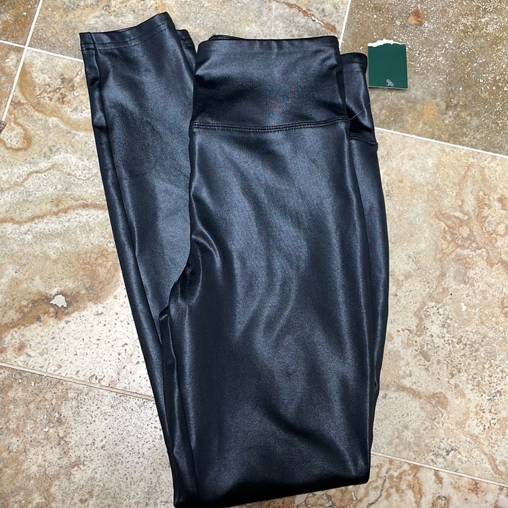 New with tags shiny black leggings
